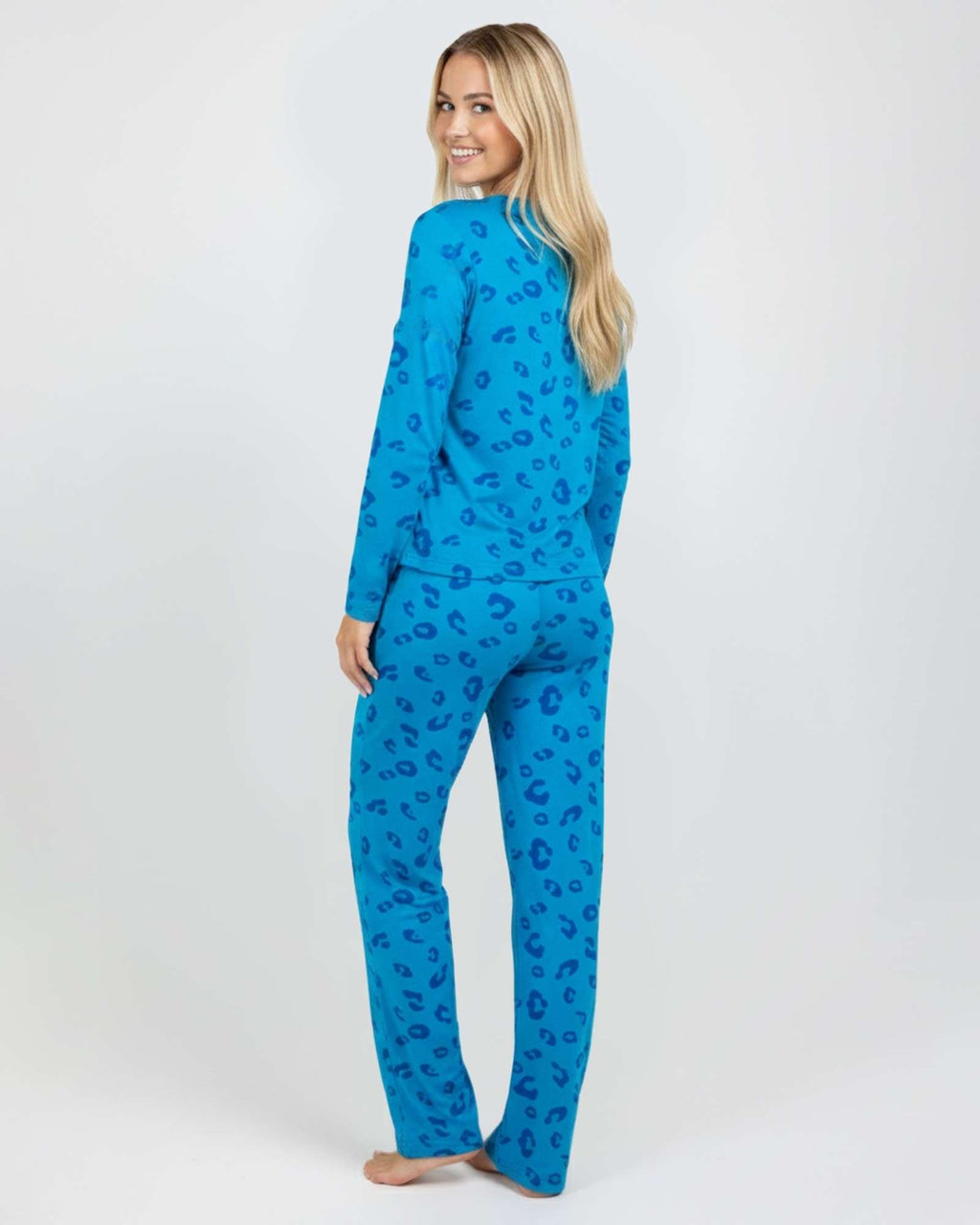 2 Pack: Women’s Pajama Set Super-Soft Long Sleeve Top With Pants
