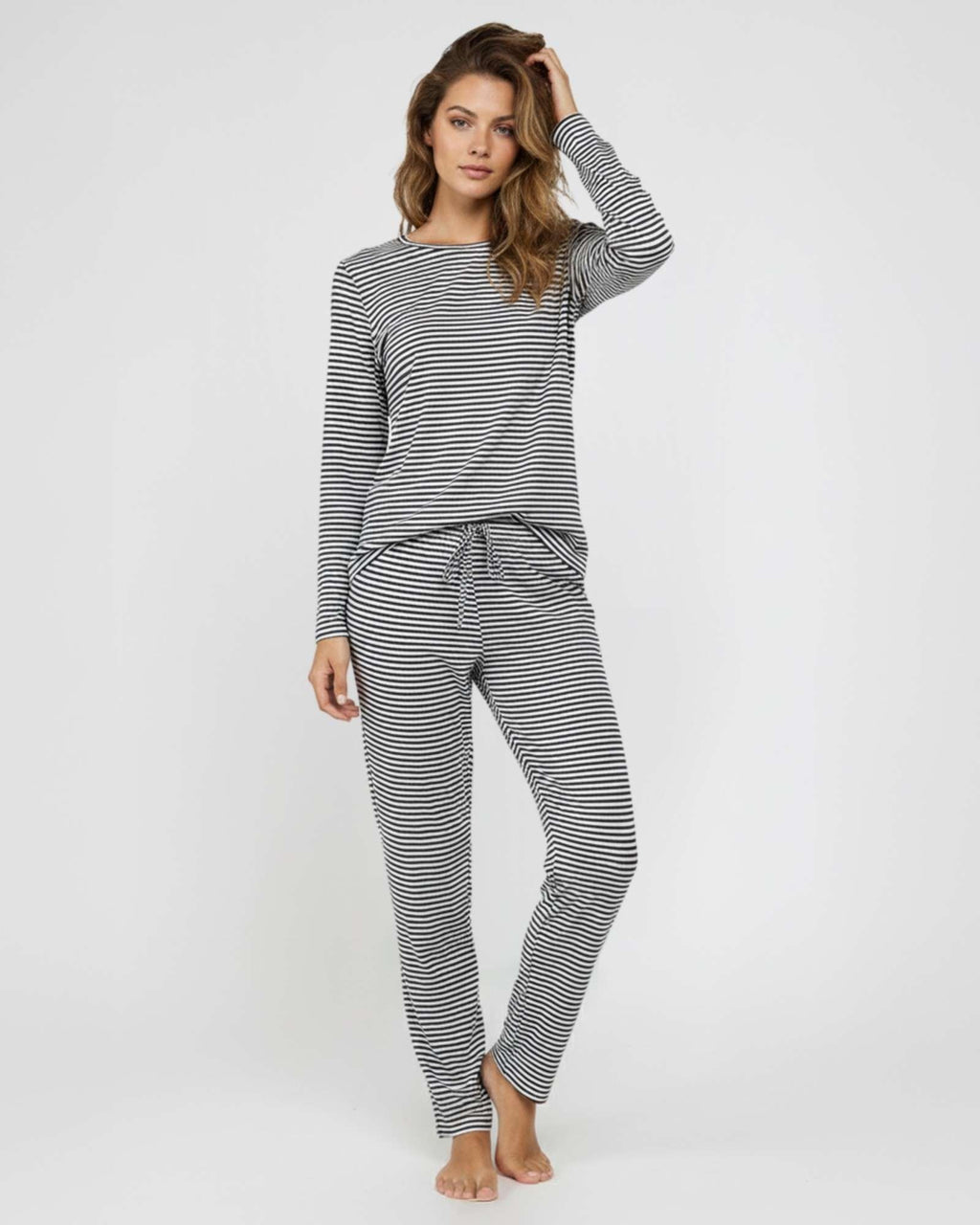 2 Pack: Women’s Pajama Set Super-Soft Long Sleeve Top With Pants