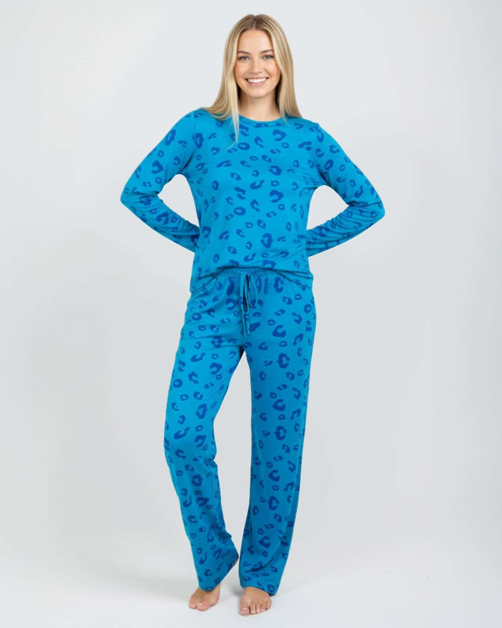 2 Pack: Women’s Pajama Set Super-Soft Long Sleeve Top With Pants