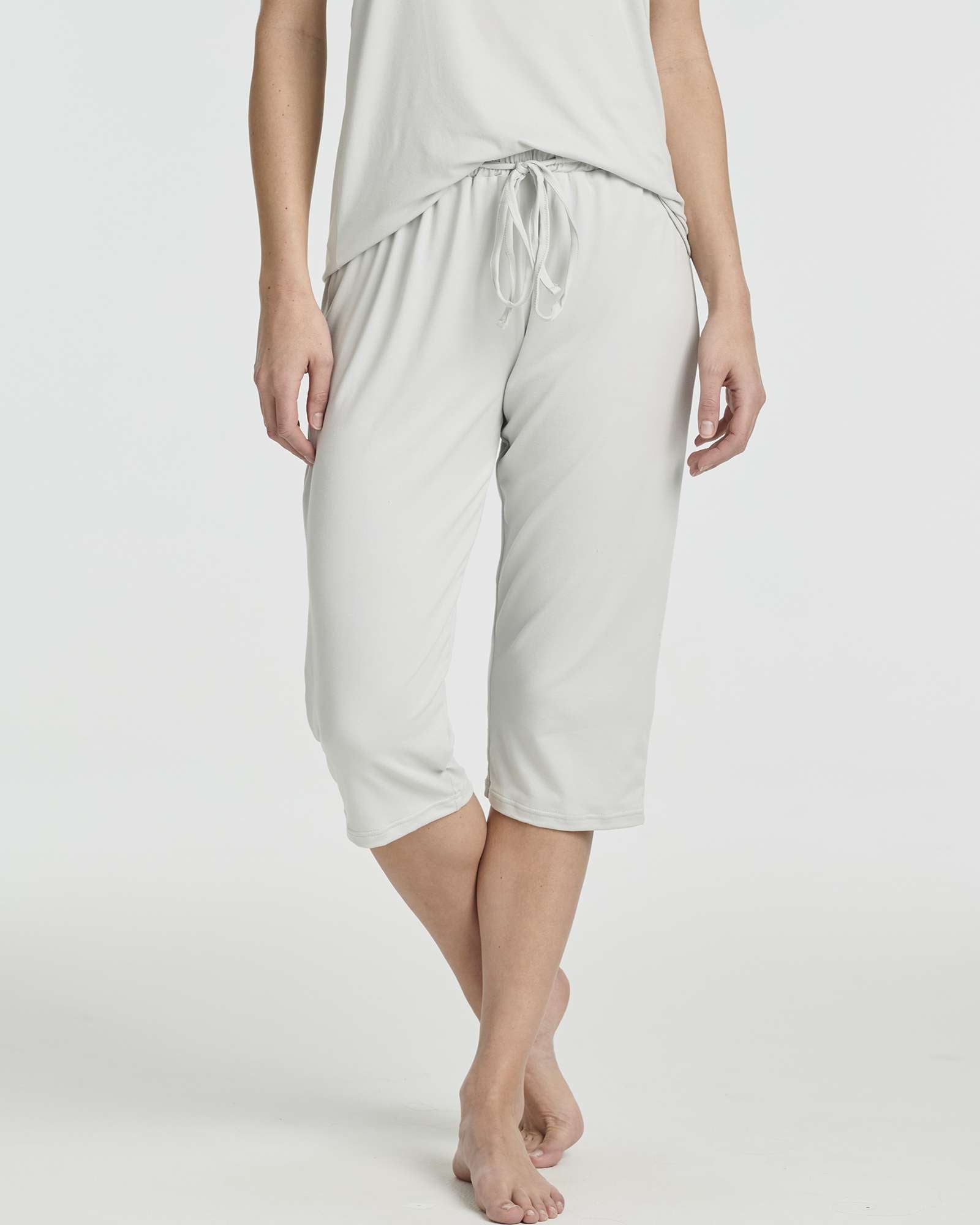 2 Pack: Women's Pajama Set Tank Top and Capri Pants