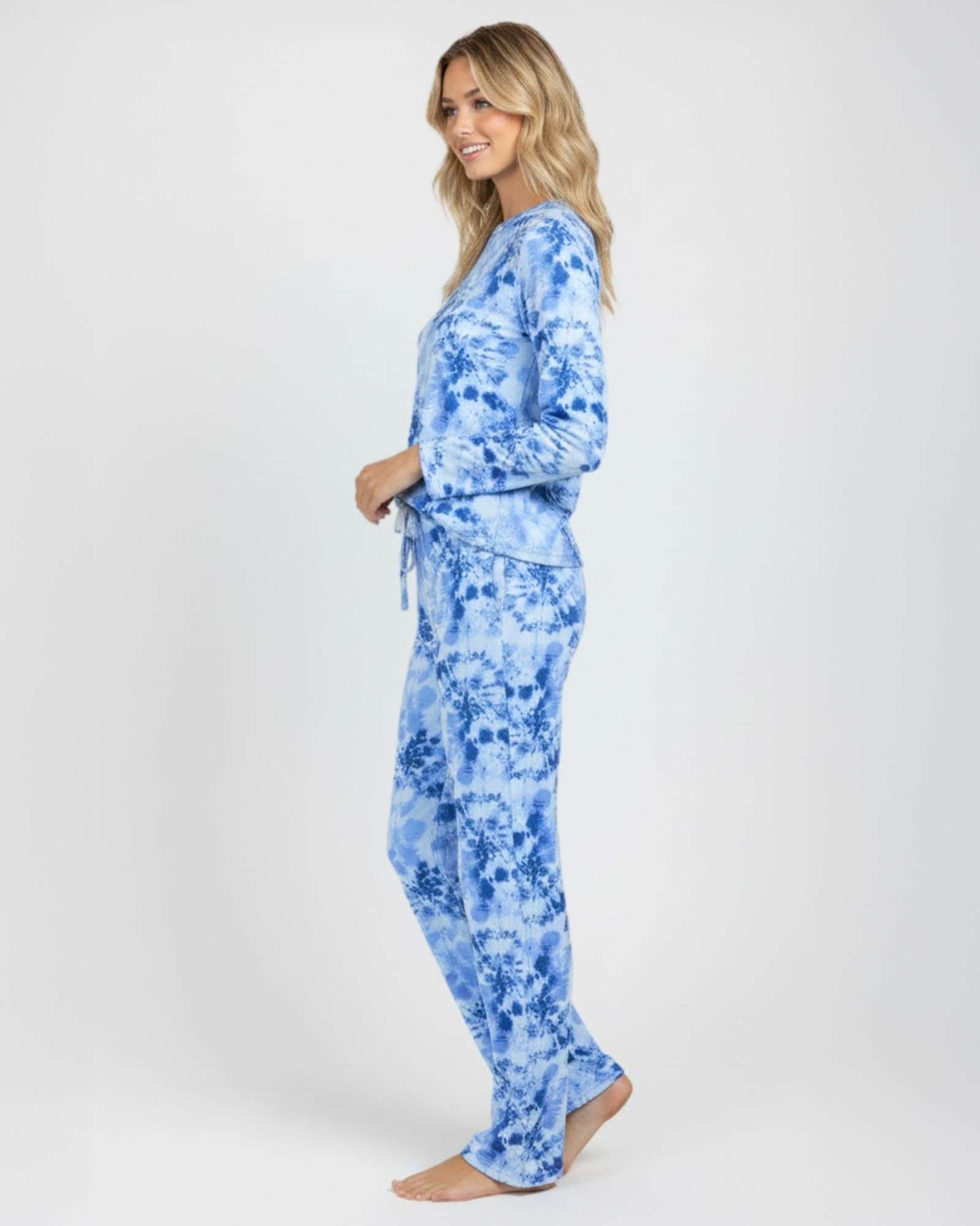 2 Pack: Women’s Pajama Set Super-Soft Long Sleeve Top With Pants